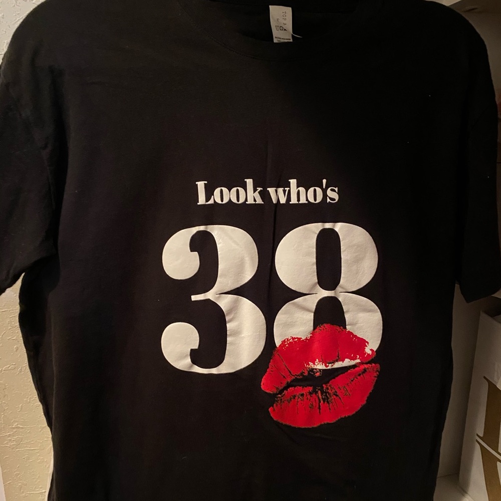 Perfect lip imprint shirt if you’re turning 38!!